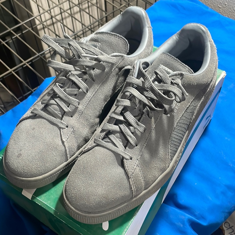 Mens pumas